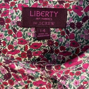 Beautiful JCrew button down shirt in gorgeous Liberty floral print!